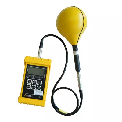 電磁波測定器